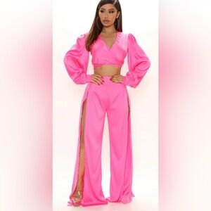 💕 New 💕 Fashion Nova Pink Pant Set Size Small 💕